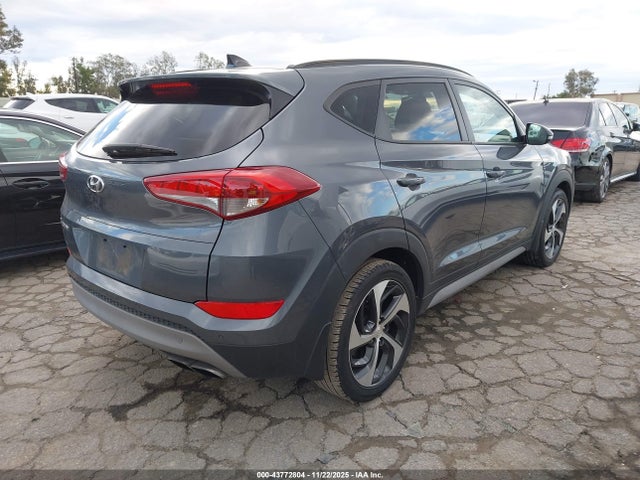Hyundai Tucson Value 2018 KM8J33A23JU752276 Image 4
