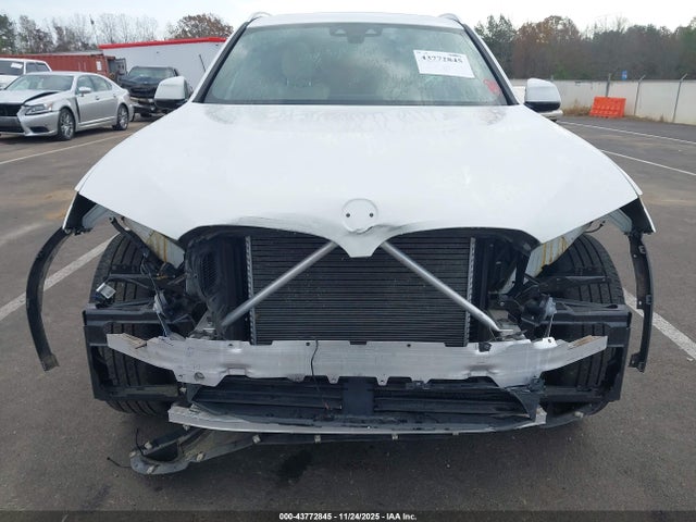 2019 BMW X3 5UXTR7C51KLF33190 Photo 5