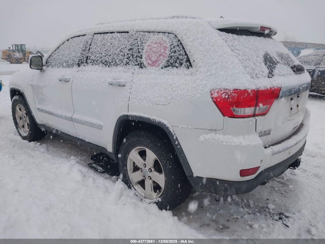 2013 JEEP GRAND CHEROKEE 1C4RJFBT6DC532887 Photo 2