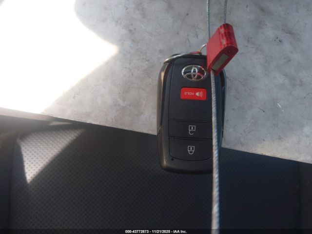 2024 TOYOTA PRIUS PRIME JTDACACU4R3025222 Photo 10