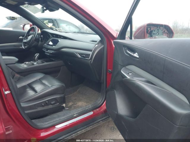 2019 CADILLAC XT4 1GYFZDR40KF214171 Photo 4
