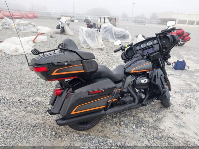 2022 HARLEY-DAVIDSON FLHTK 1HD1KEF15NB673601 Photo 3