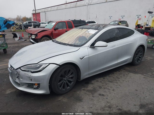 2018 TESLA MODEL S 5YJSA1E23JF246677 Photo 1