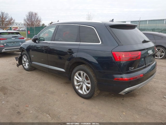 2017 AUDI Q7 WA1LHAF71HD051344 Photo 2