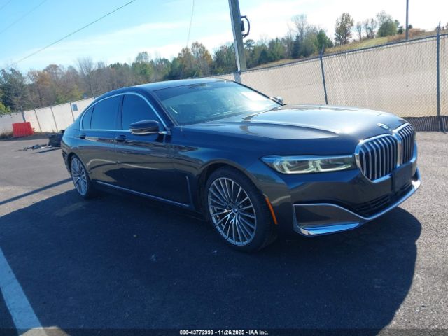 2022 BMW 740 WBA7T2C04NCG86384