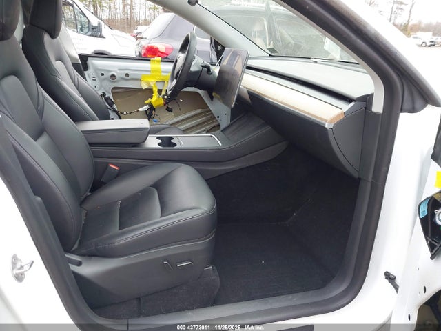 2023 TESLA MODEL Y 7SAYGDEE6PA104451 Photo 4