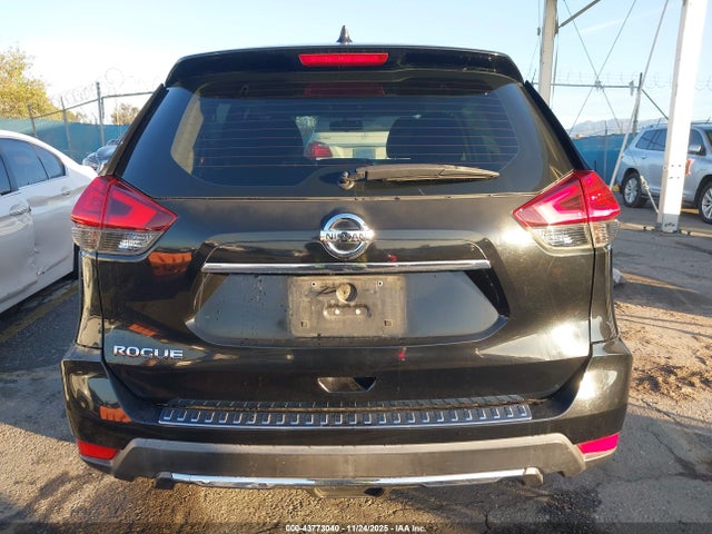 Nissan Rogue 2017 KNMAT2MT2HP523065 Image 16