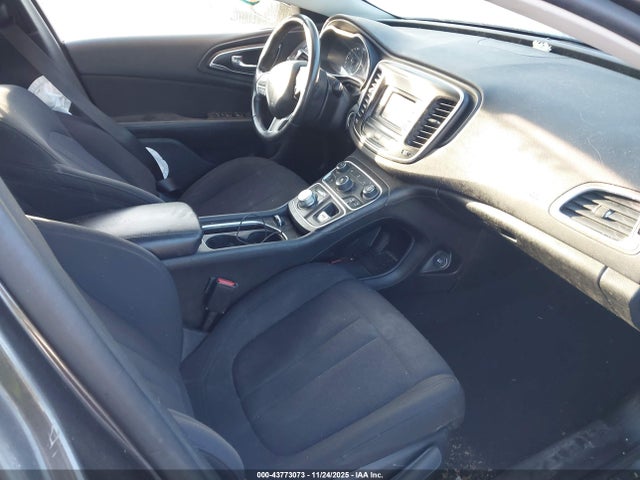 Продажа на аукционе авто 2015 Chrysler 200 Limited, vin: 1C3CCCAB0FN658746, номер лота: 43773073