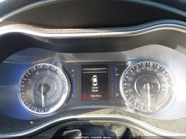 Продажа на аукционе авто 2015 Chrysler 200 Limited, vin: 1C3CCCAB0FN658746, номер лота: 43773073