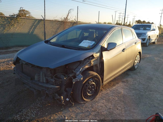 Hyundai ELANTRA GT 2016 KMHD35LH5GU293089 Image 2