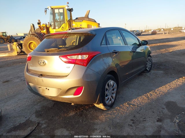 Hyundai ELANTRA GT 2016 KMHD35LH5GU293089 Image 4