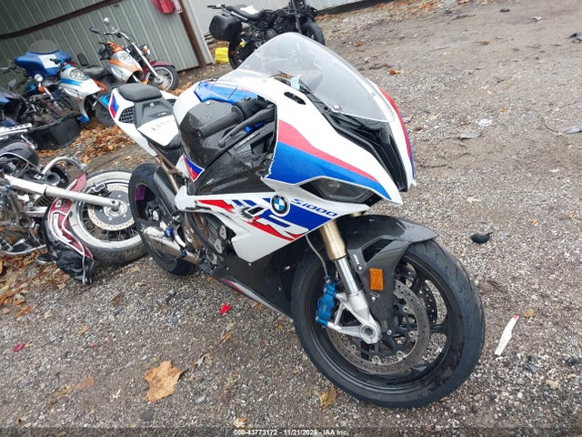 43773172 :رقم المزاد ، WB10E2303N6F20951 vin ، 2022 Bmw S 1000 Rr مزاد بيع