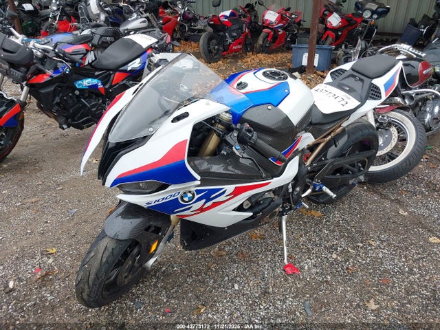 43773172 :رقم المزاد ، WB10E2303N6F20951 vin ، 2022 Bmw S 1000 Rr مزاد بيع