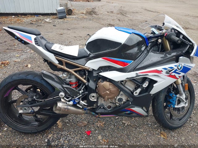 43773172 :رقم المزاد ، WB10E2303N6F20951 vin ، 2022 Bmw S 1000 Rr مزاد بيع