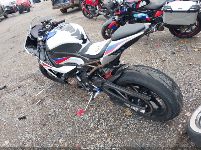 43773172 :رقم المزاد ، WB10E2303N6F20951 vin ، 2022 Bmw S 1000 Rr مزاد بيع