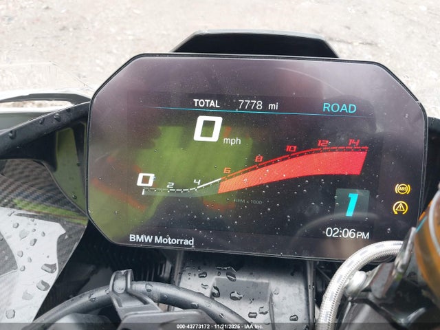 43773172 :رقم المزاد ، WB10E2303N6F20951 vin ، 2022 Bmw S 1000 Rr مزاد بيع