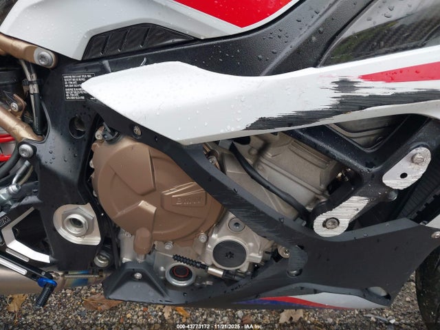 43773172 :رقم المزاد ، WB10E2303N6F20951 vin ، 2022 Bmw S 1000 Rr مزاد بيع