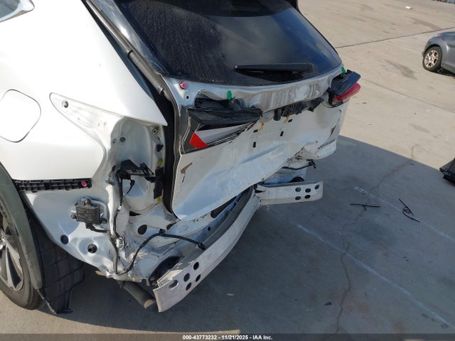 JTJGARBZ0L2166584 Lexus NX 300