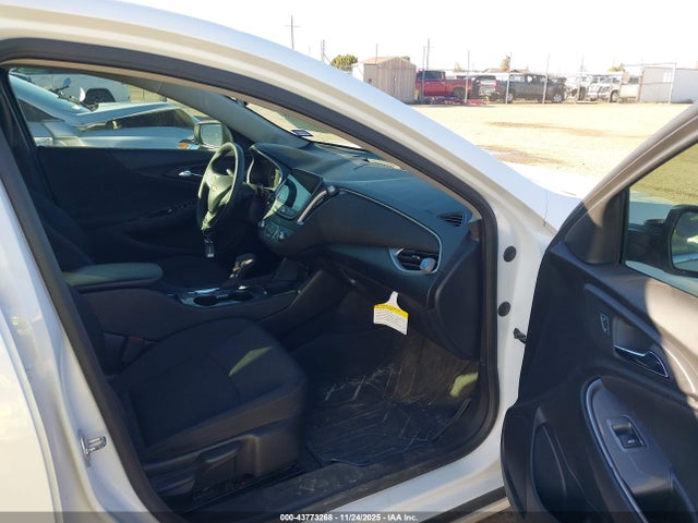 2025 CHEVROLET MALIBU 1G1ZG5ST6SF100412 Photo 4