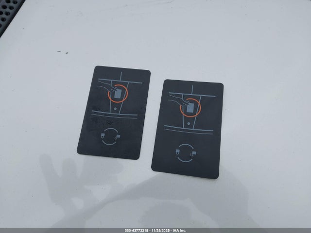 2021 TESLA MODEL Y 5YJYGDEE7MF298774 Photo 10