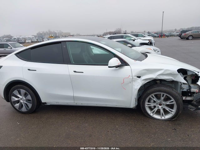 5YJYGDEE7MF298774 Tesla Model Y Long Range Dual Motor All-wheel Drive