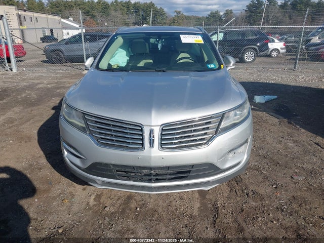 5LMCJ2C92HUL32793 Lincoln MKC SELECT