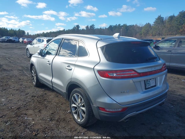 5LMCJ2C92HUL32793 Lincoln MKC SELECT