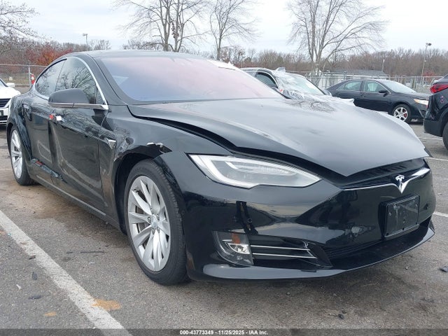 2017 TESLA MODEL S 5YJSA1E23HF214502 Photo 0