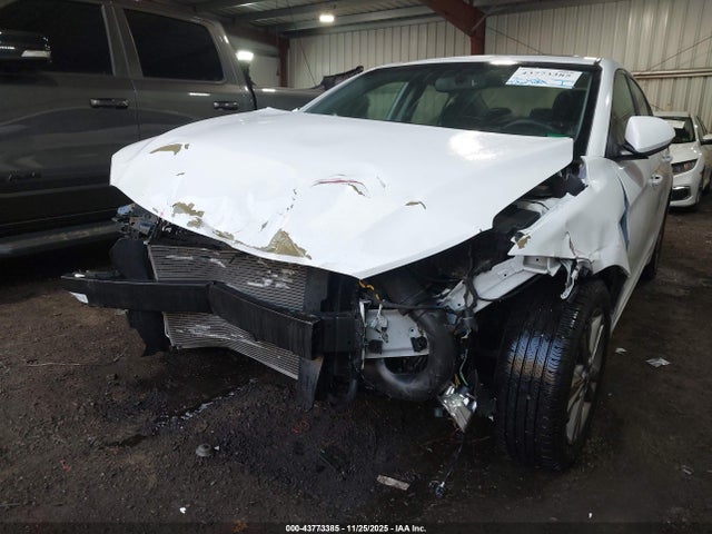 2018 HYUNDAI ELANTRA 5NPD84LF5JH299166 Photo 5