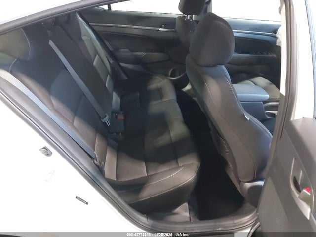 2018 HYUNDAI ELANTRA 5NPD84LF5JH299166 Photo 7