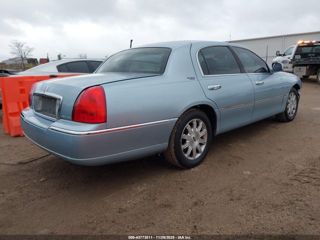 2009 LINCOLN TOWN CAR 2LNHM82V79X629084 Photo 3