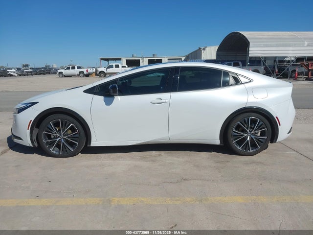 Toyota Prius Limited 2023 JTDACAAU4P3009683 Image 14