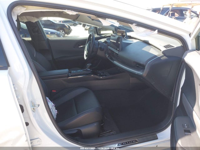 Toyota Prius Limited 2023 JTDACAAU4P3009683 Image 5