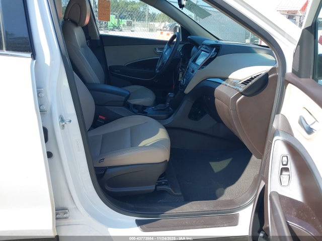 Продажа на аукционе авто 2017 Hyundai Santa Fe Sport 2.4l, vin: 5XYZU3LB7HG399313, номер лота: 43773584