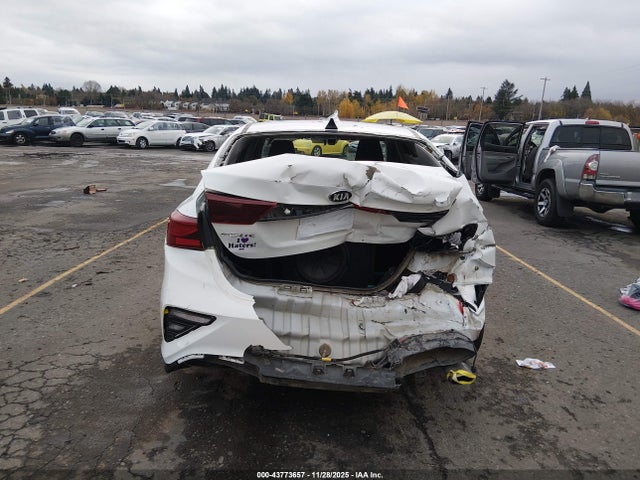 3KPF24AD7ME269106 KIA Forte Lxs