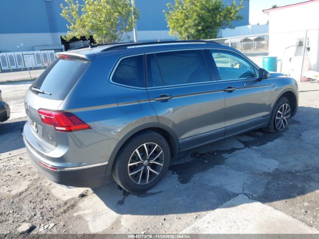 2021 VOLKSWAGEN TIGUAN 3VV3B7AX2MM140034 Photo 3