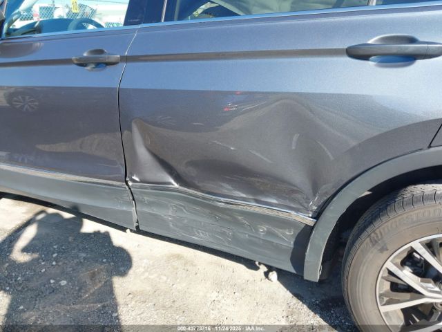 2021 VOLKSWAGEN TIGUAN 3VV3B7AX2MM140034 Photo 5