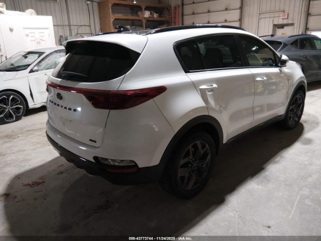 2022 KIA SPORTAGE KNDP6CAC1N7974107 Photo 3
