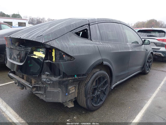 2018 TESLA MODEL X 5YJXCDE28JF122289 Photo 3