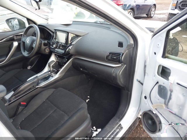 Продаж на аукціоні авто 2022 Mitsubishi Eclipse Cross Es S-awc, vin: JA4ATUAA9NZ003275, номер лоту: 43773812