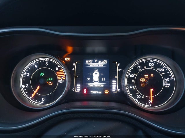 43773813 :رقم المزاد ، 1C4PJMLB4MD126814 vin ، 2021 Jeep Cherokee Latitude Plus 4x4 مزاد بيع