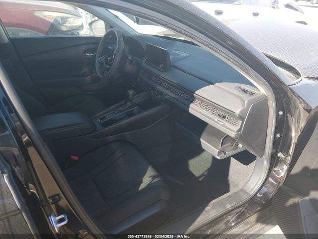 1HGCY1F25PA017452 Honda ACCORD LX