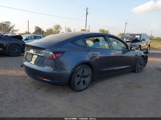 2021 TESLA MODEL 3 5YJ3E1EA3MF991451 Photo 3