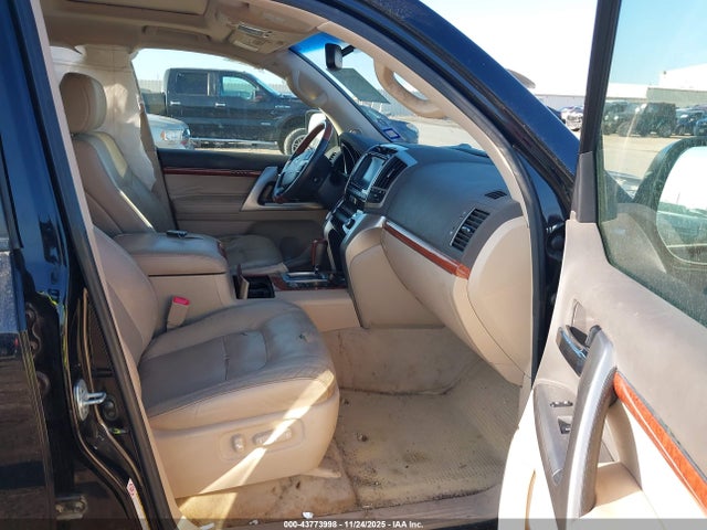 JTMHY7AJ3F4032602 Toyota Land Cruiser V8