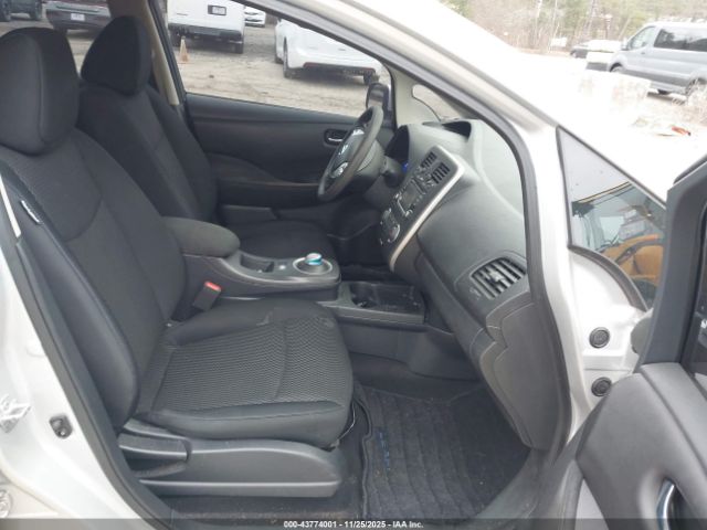 2017 NISSAN LEAF 1N4BZ0CP3HC309923 Photo 4