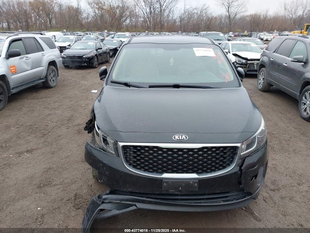 KNDMB5C16H6241244 KIA SEDONA LX