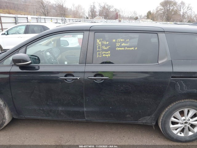KNDMB5C16H6241244 KIA SEDONA LX