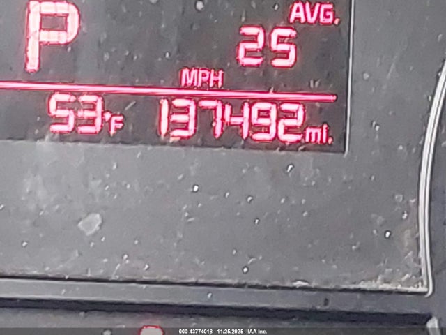 KNDMB5C16H6241244 KIA SEDONA LX