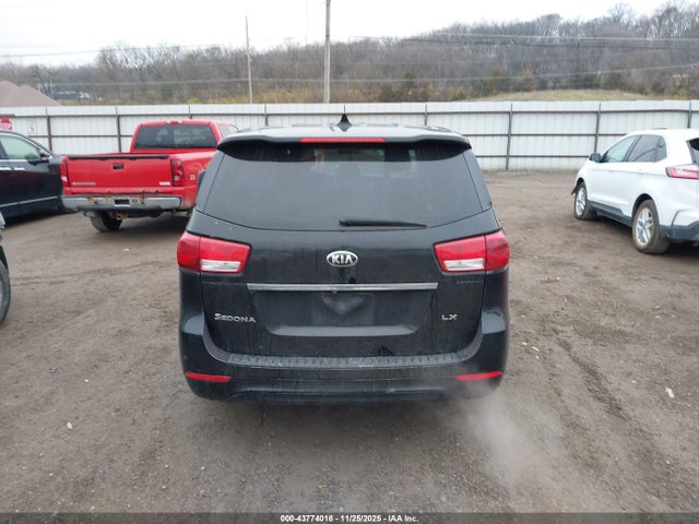 KNDMB5C16H6241244 KIA SEDONA LX