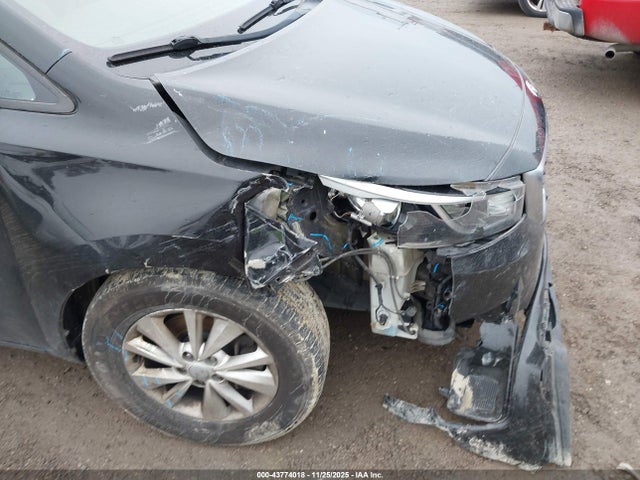 KNDMB5C16H6241244 KIA SEDONA LX